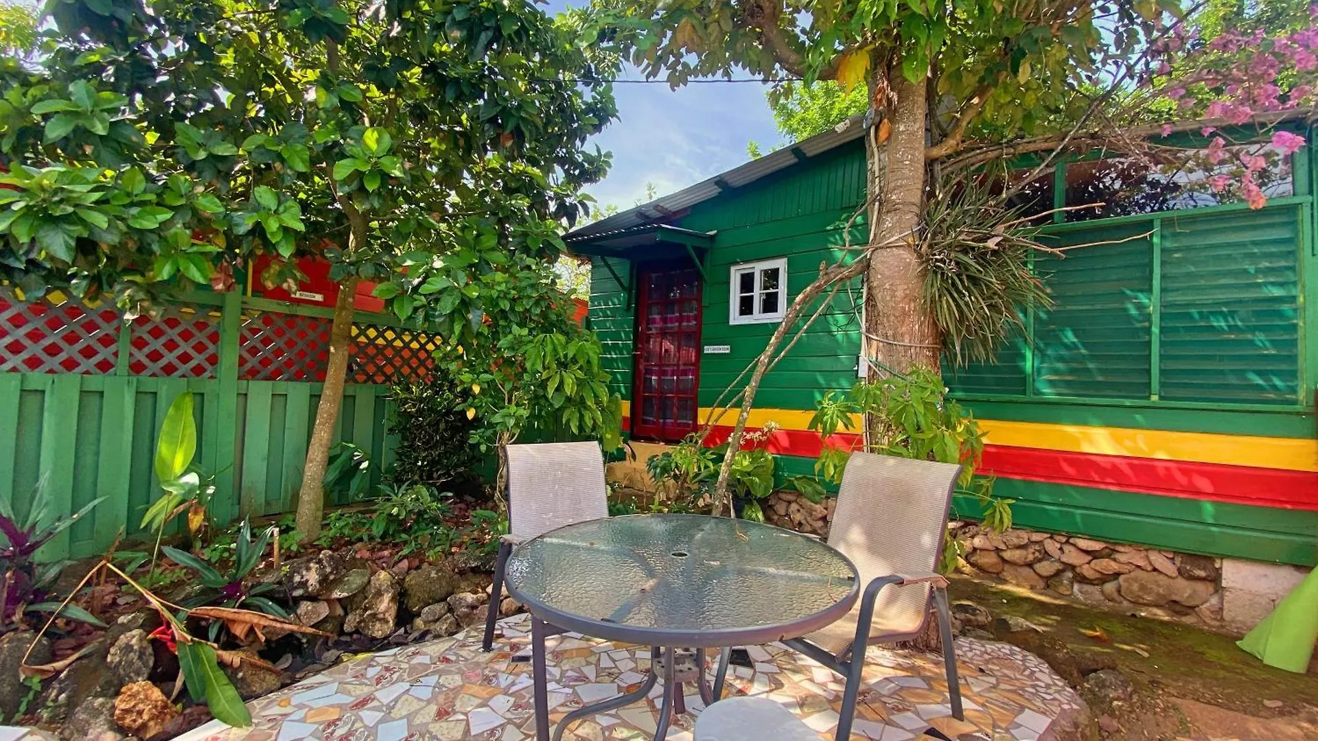 Hostel Judy House Cottages And Rooms